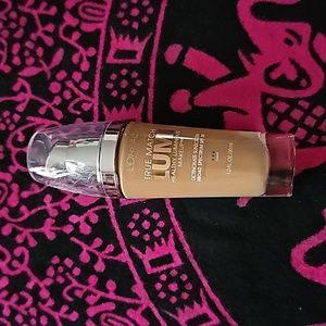 L'OREAL True Match LUMI foundation